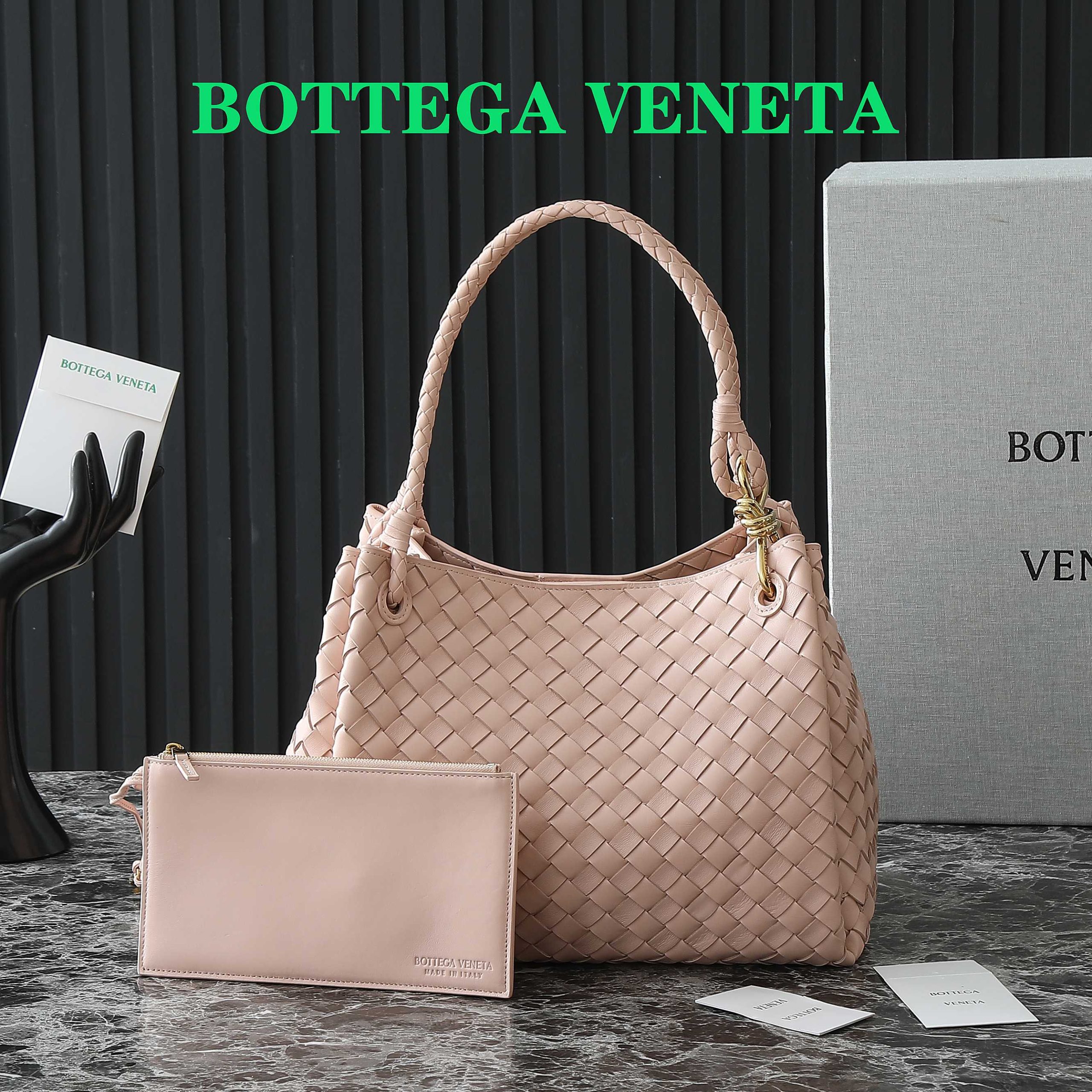 Bottega Veneta Large Intrecciato Leather Shoulder Bag - Image 2