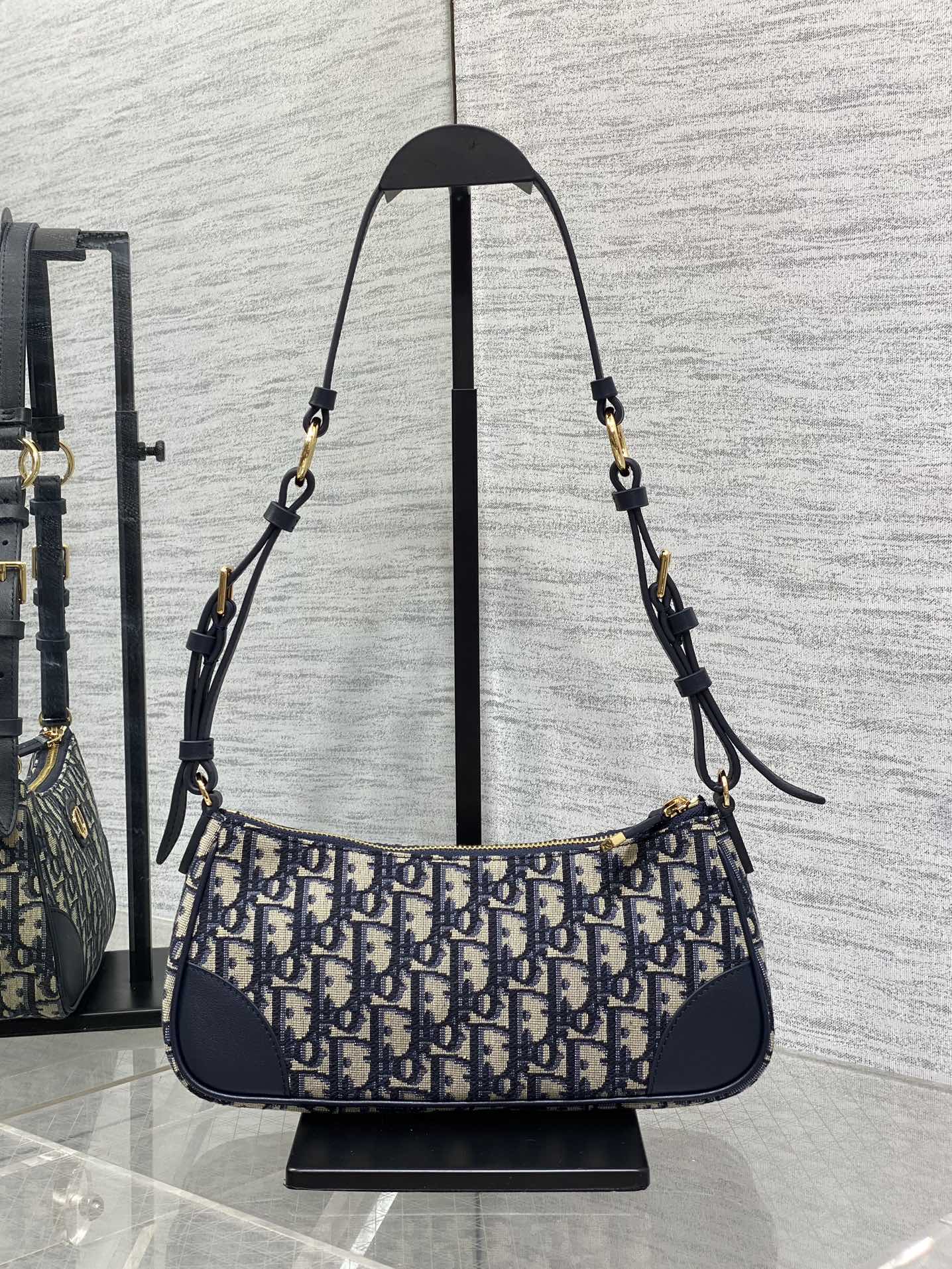 30 Montaigne Wanderlust Mini Bag