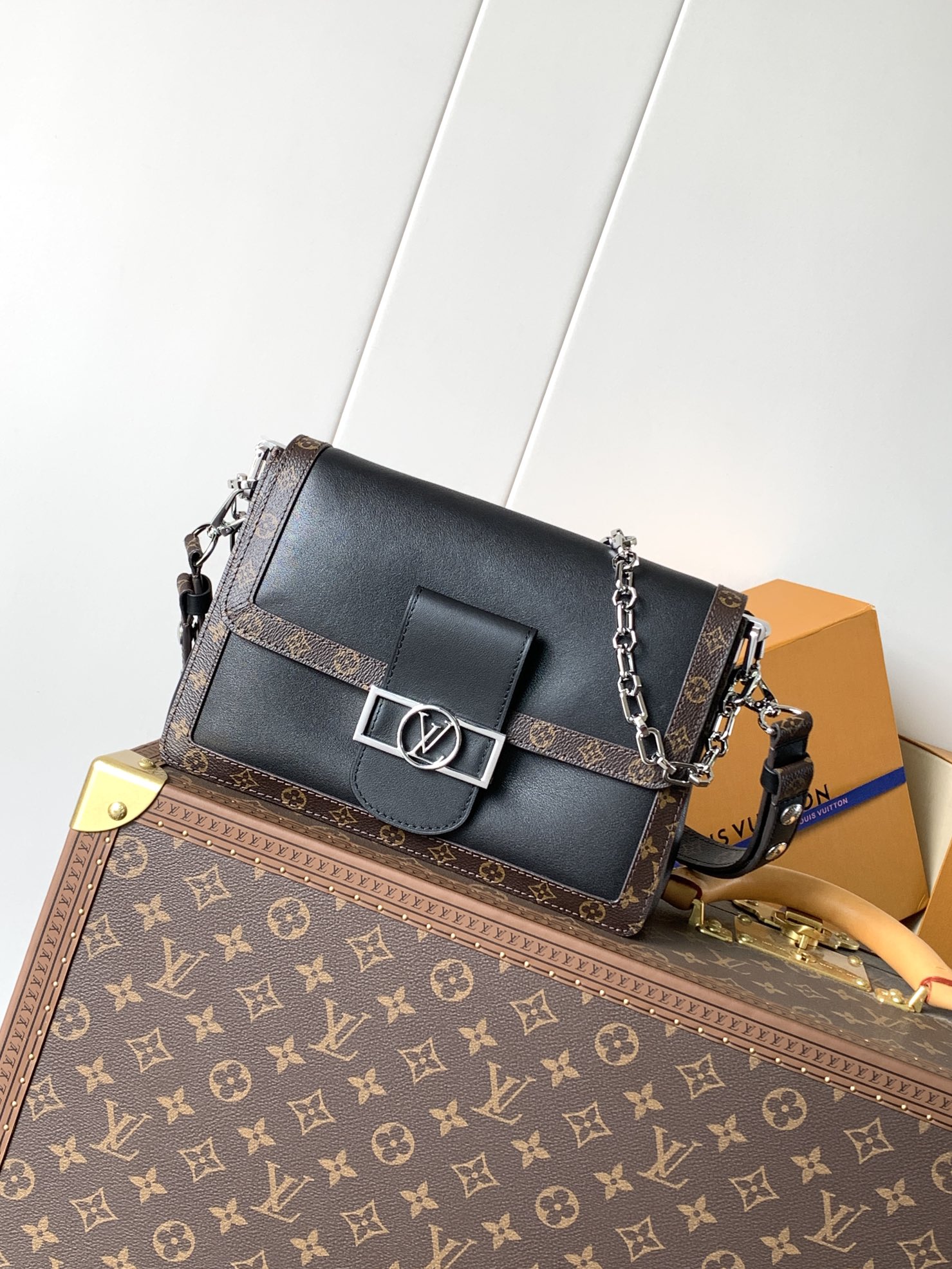 LV Dauphine Soft Vibe MM - Image 2
