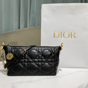 DIOR Sac hobo adjustable CD chain shoulder strap single compartment handbag