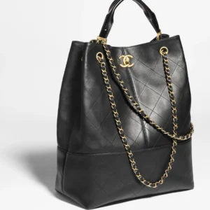 CHANEL 25A Logo Calfskin Single Handbag (Unisex)