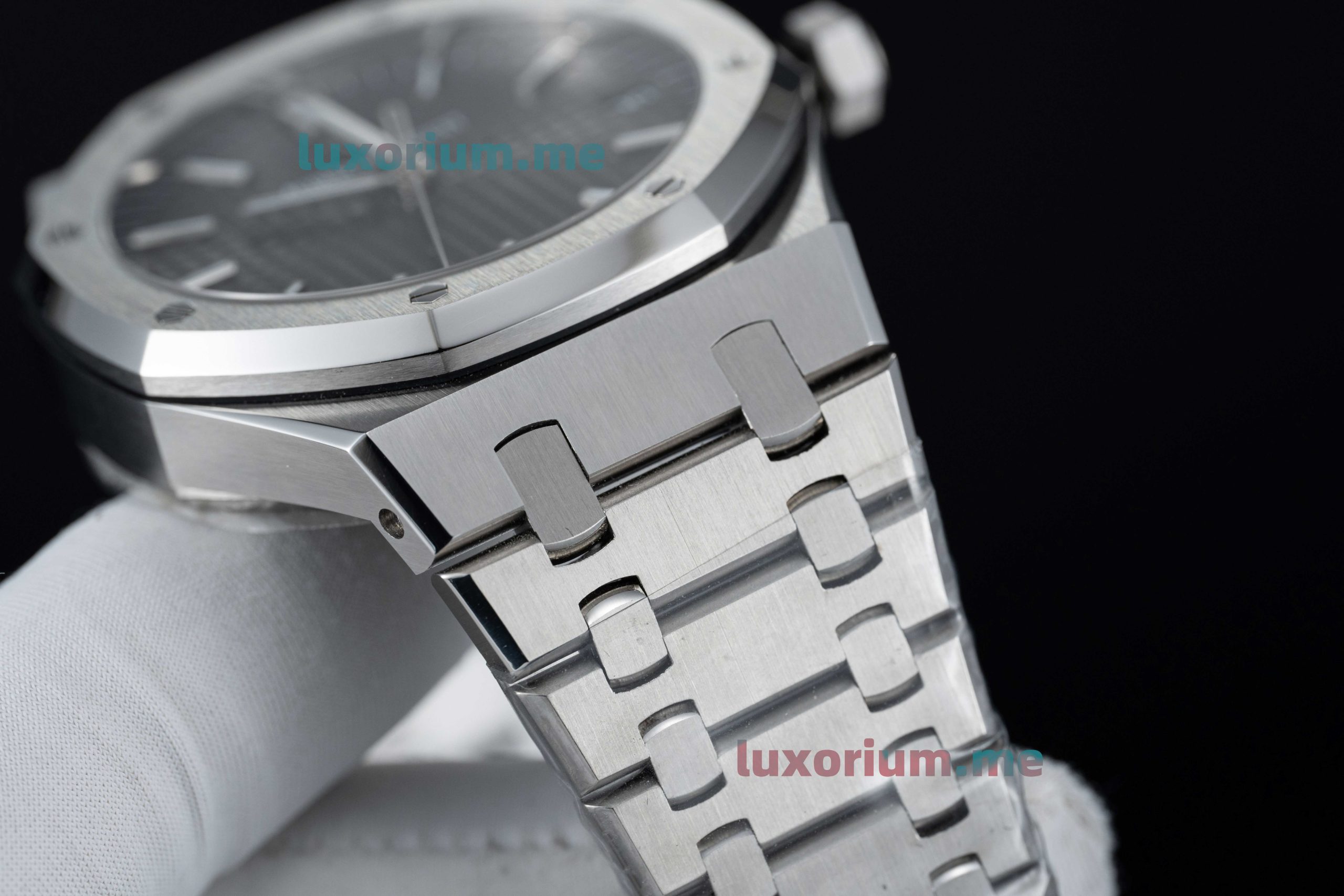 APS4302 Audemars Piguet Royal Oak 15500ST.00.1220ST.02, grey dial, super replica - Image 9