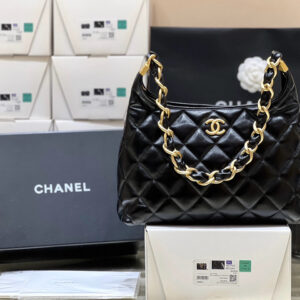 CHANEL 24A gold chain diamond leather chain lambskin single compartment handbag