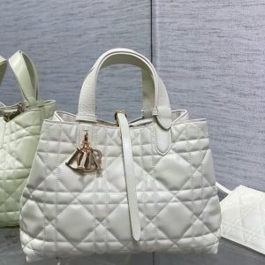 Medium Dior Toujours bag