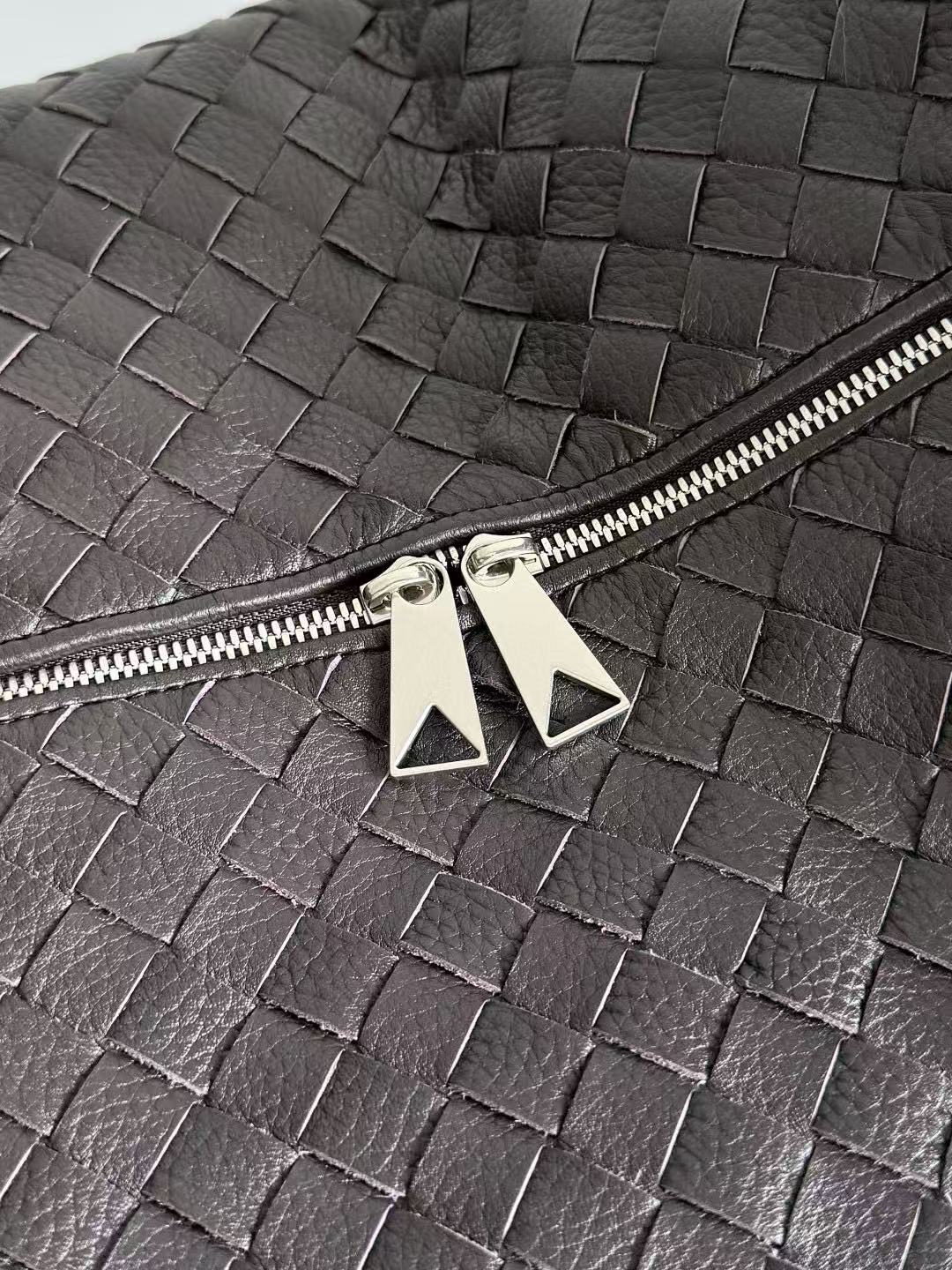 Bottega Veneta Large Traveler - Image 13