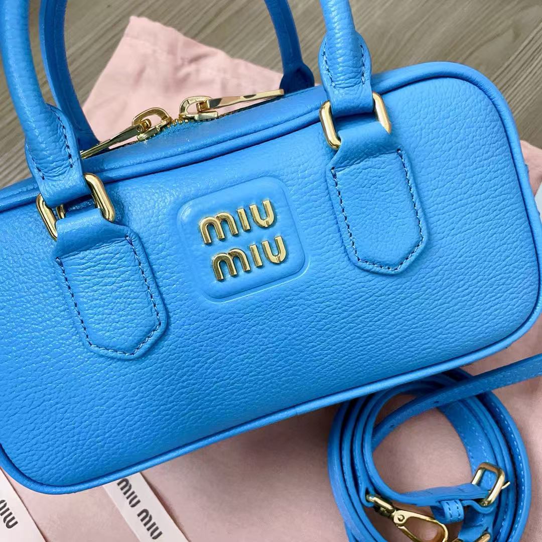Miu Miu Arcadie leather tote bag - Image 12