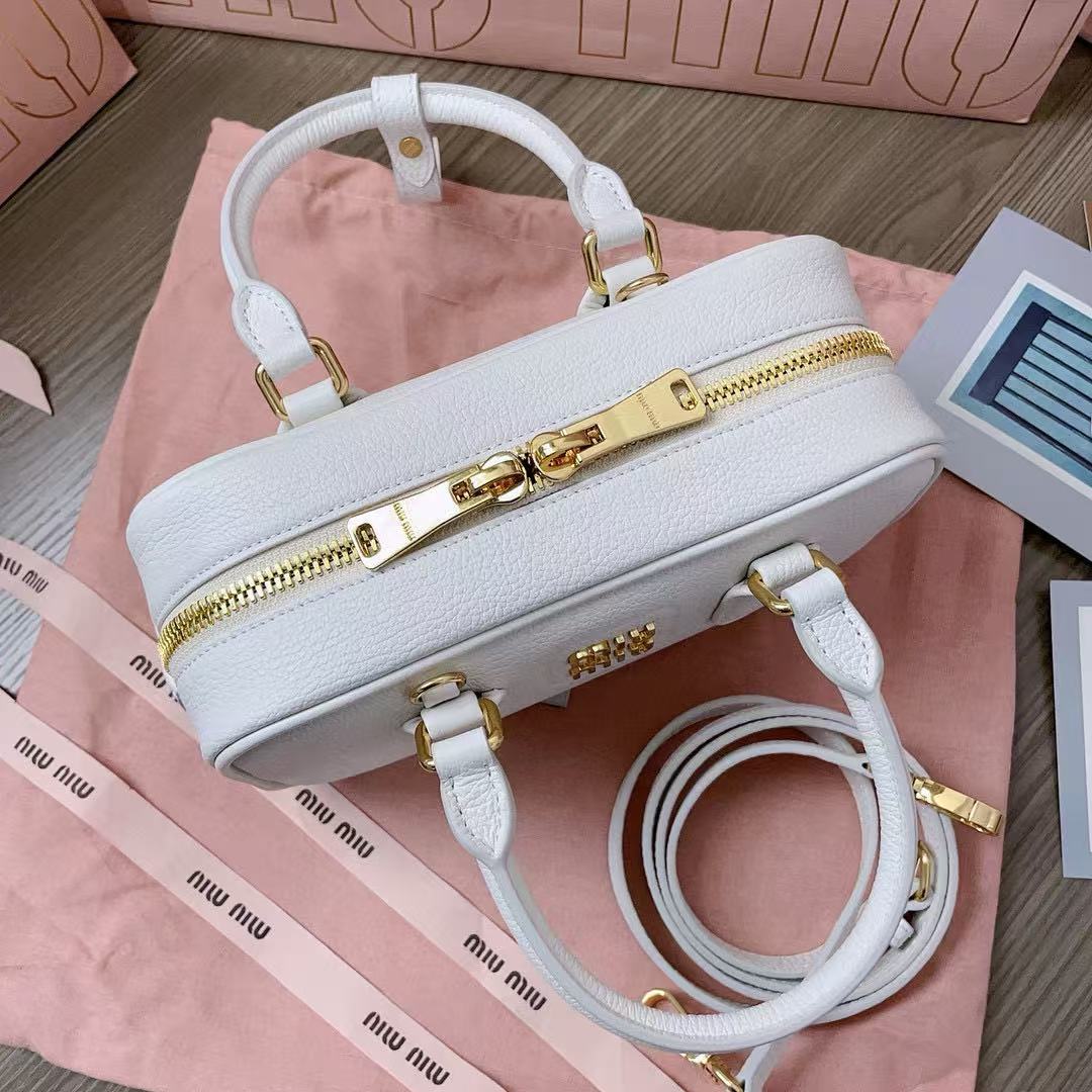 Miu Miu Arcadie leather tote bag - Image 22