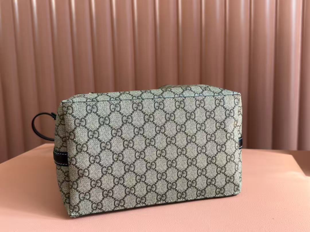 GG Emblem small bucket shoulder bag - Image 5