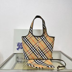 Burberry detachable storage bag snap button closure tote shopping bag