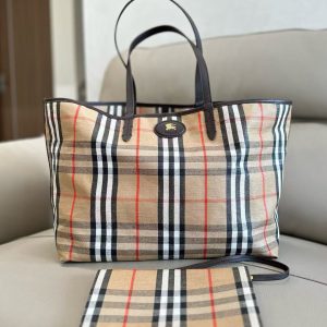 BURBERRY Highlands checked coated-canvas tote