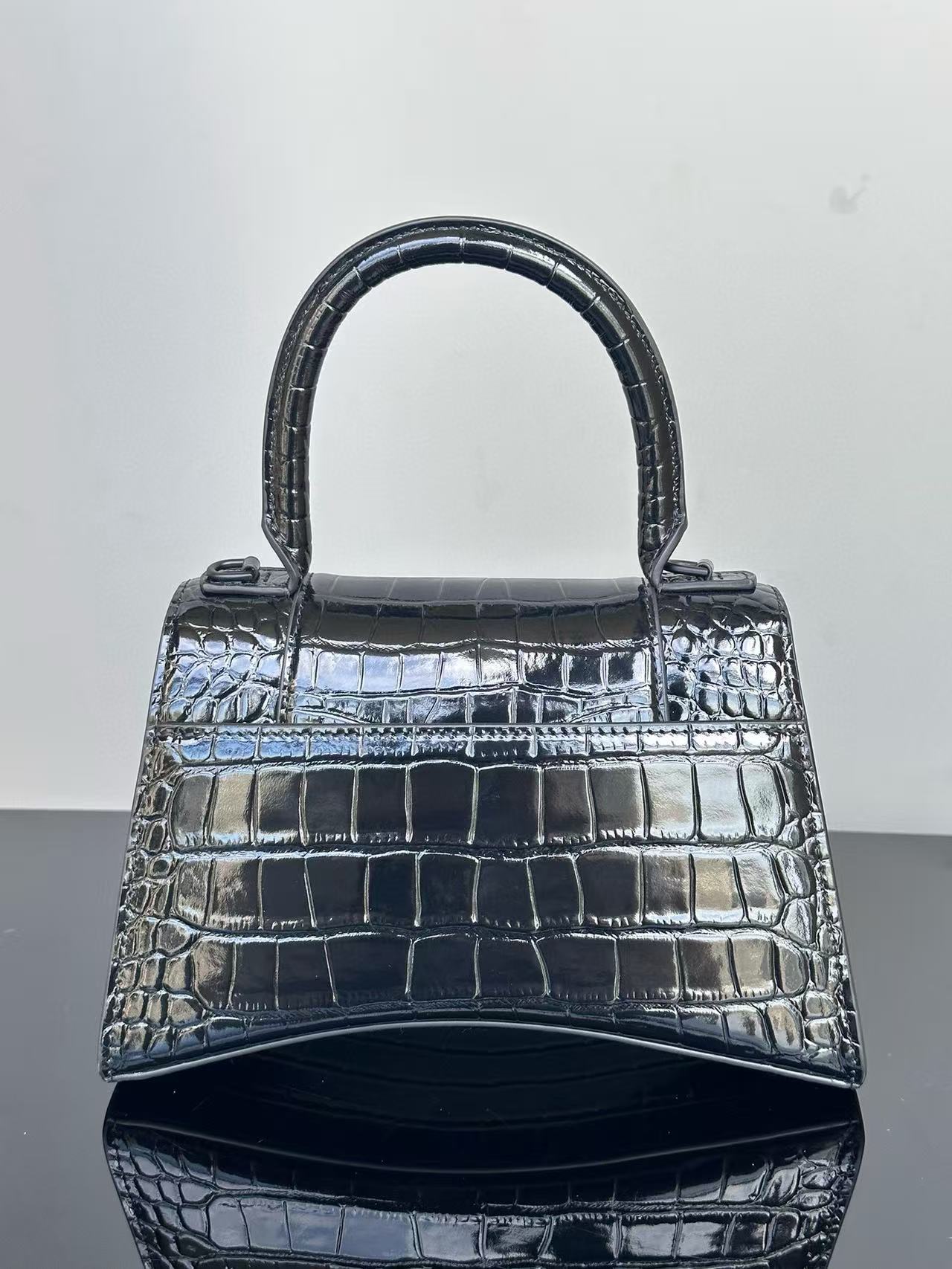 Balenciaga handbag - Image 6