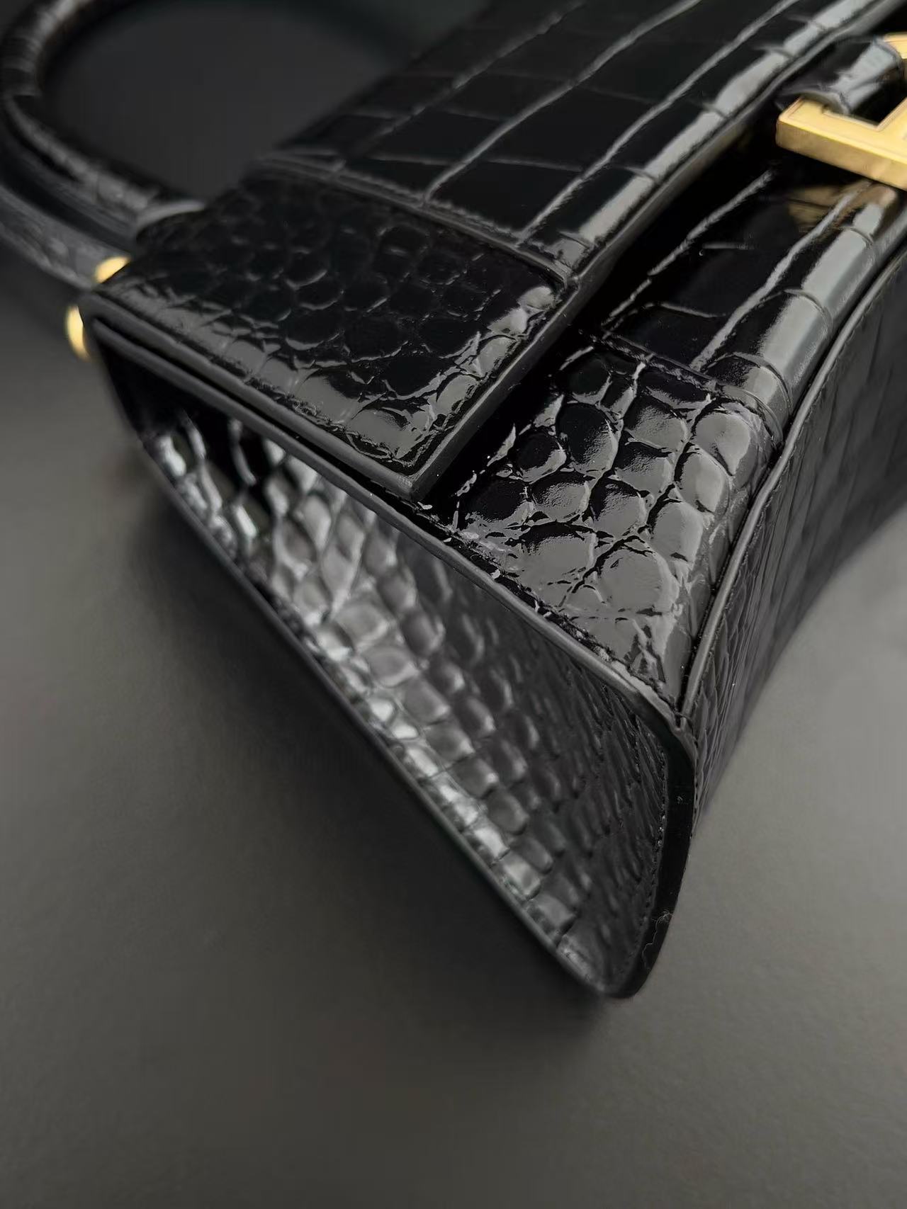 BALENCIAGA Hourglass XS crocodile-effect leather tote - Image 7