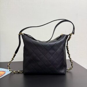 CHANEL 25s quilted leather and chain shoulder strap backpack