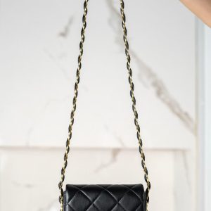 CHANEL Gold Buckle Diamond Leather Chain Handbag Shoulder Crossbody Bag