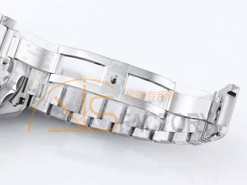 VS 8900 220.10.41.21.03.004 Omega Black Dial Super Replica - Image 8